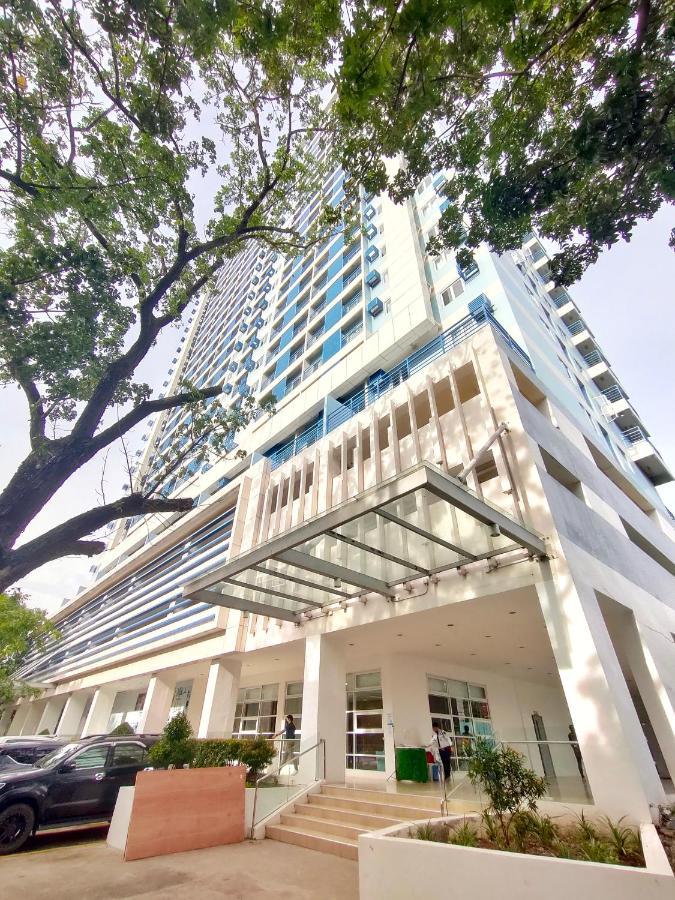 Quince Studio W/ Balcony Orochi Staycation Ph At Loop Tower Cdo Кагаян-де-Оро Екстер'єр фото