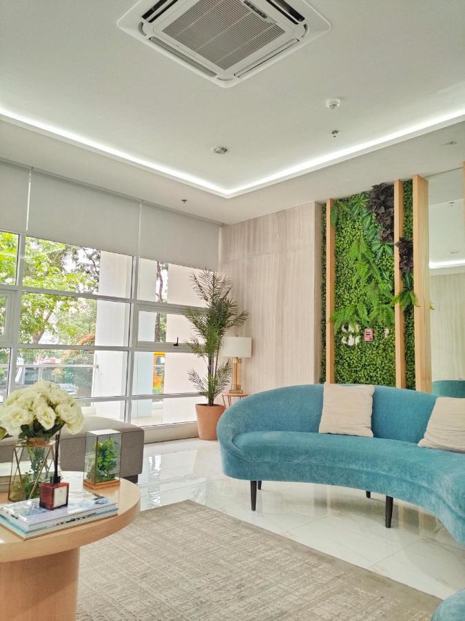 Quince Studio W/ Balcony Orochi Staycation Ph At Loop Tower Cdo Кагаян-де-Оро Екстер'єр фото